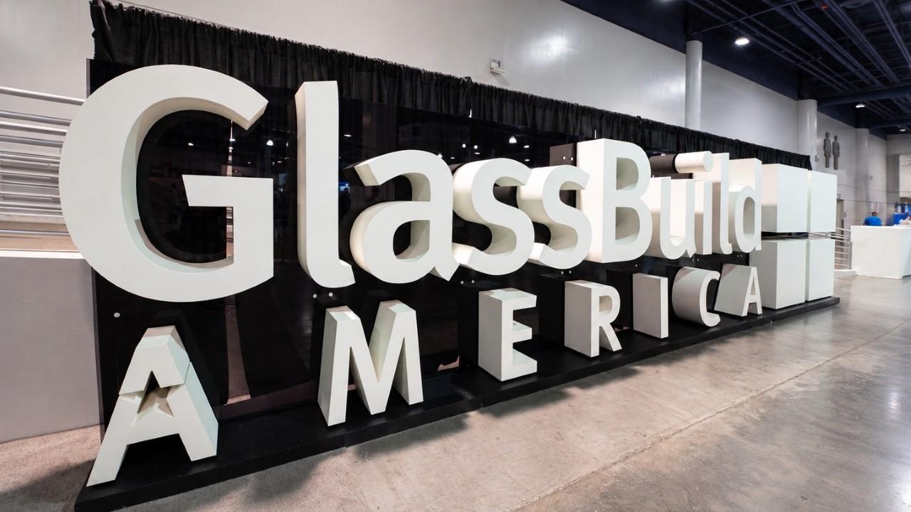 GlassBuild America 2026: американські виробники готуються виробляти більше — з меншою кількістю людей